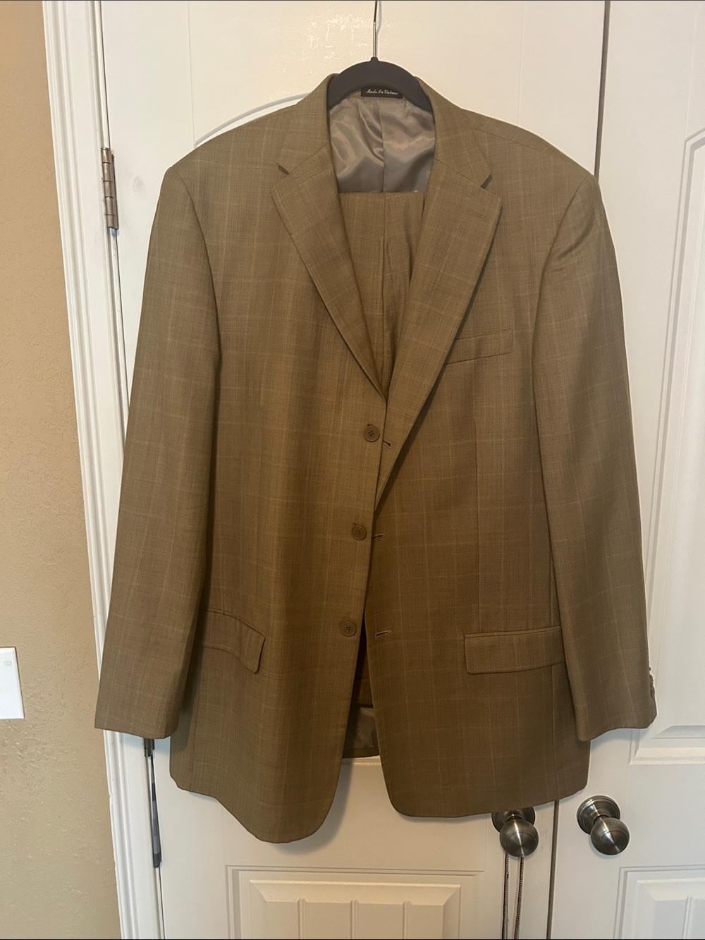 Perry Ellis Tan Suit, 46Long Coat, 34x34 pants